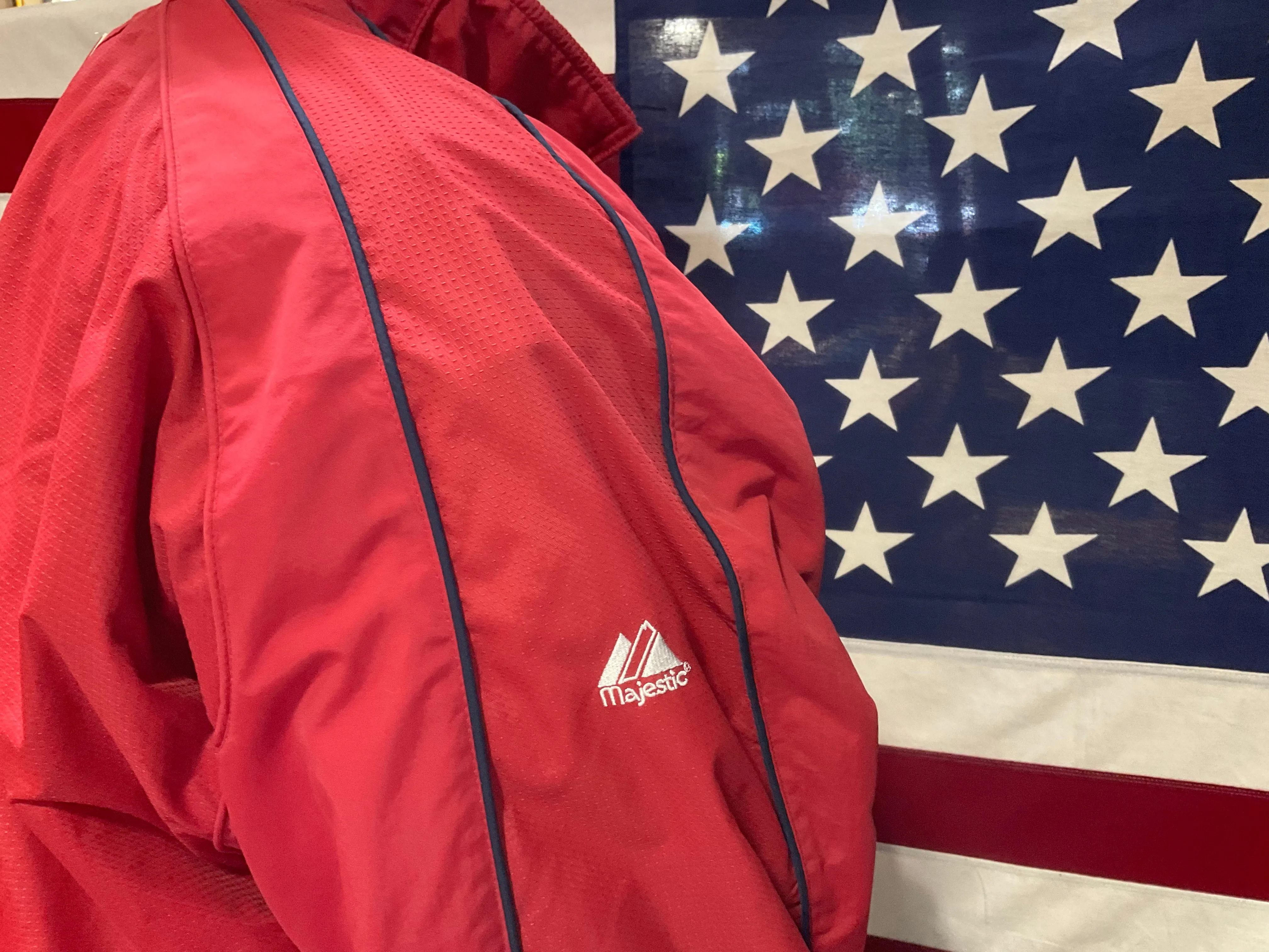 Boston Red Sox MLB Vintage 90’s Mens Nylon Lined Jacket By Majestic®️Authentic Collection™️