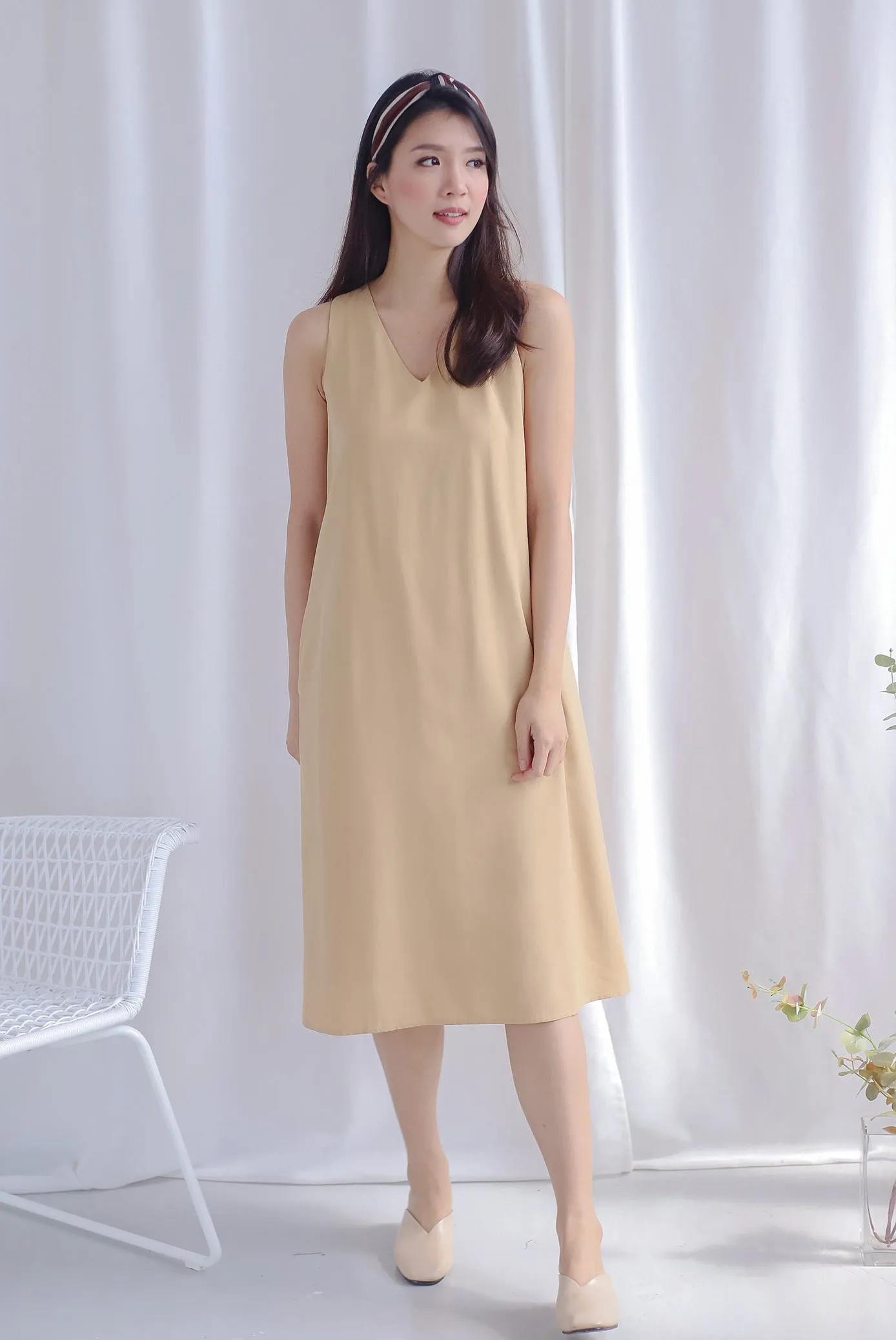Bridgett Knot Back Dress In Sand