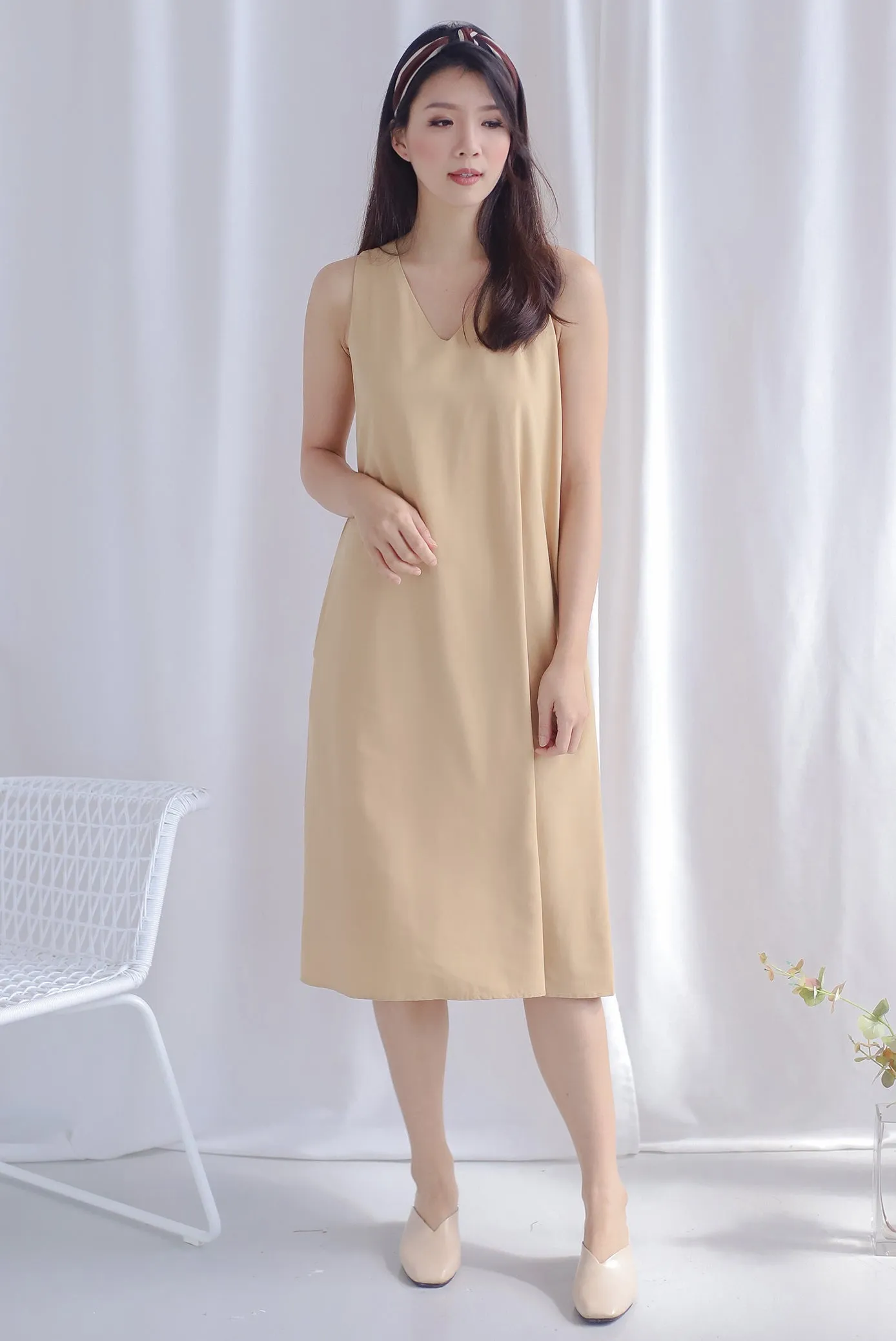 Bridgett Knot Back Dress In Sand