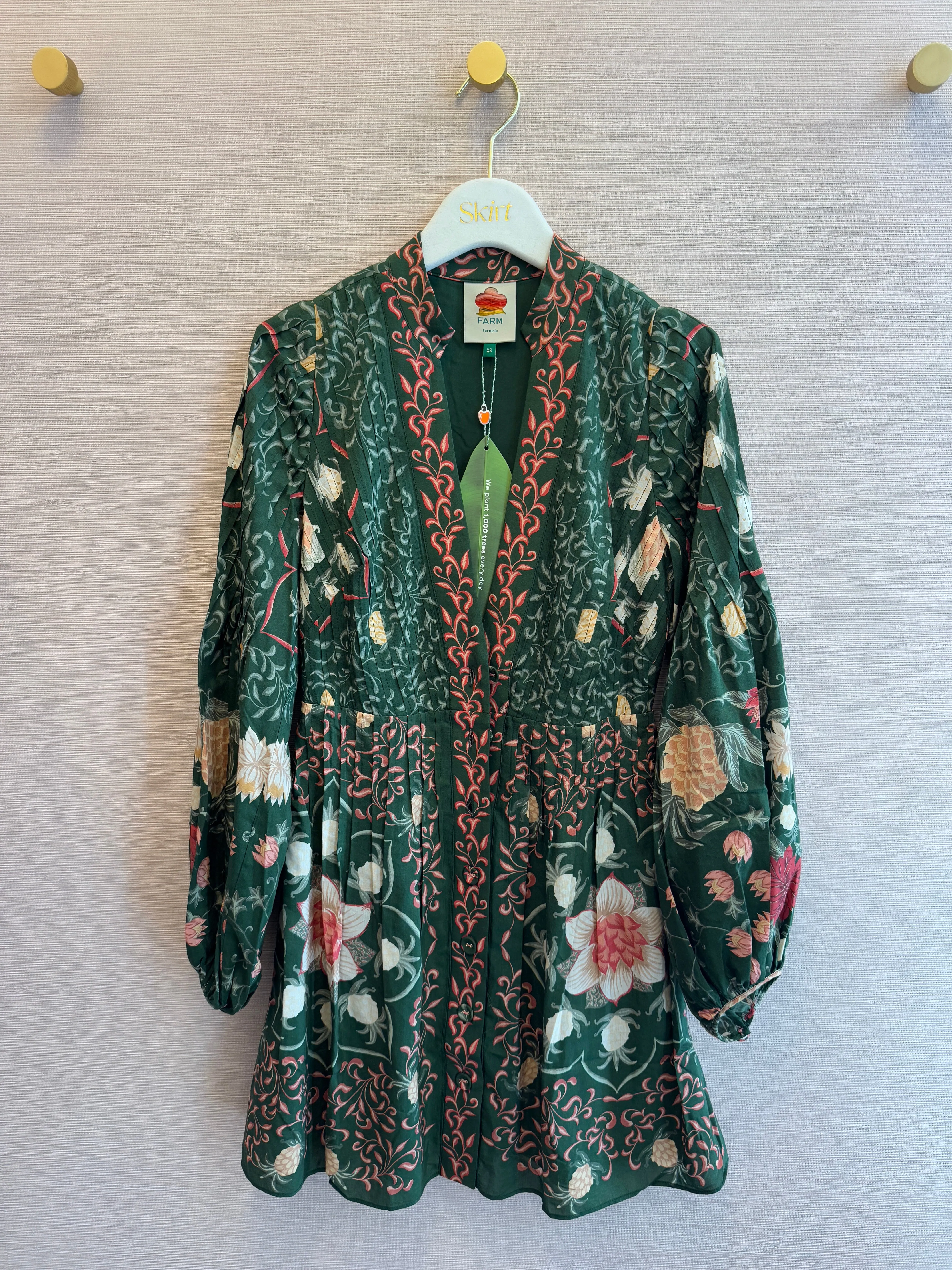 FARM RIO PINEAPPLE GARDEN GREEN LONG SLEEVE