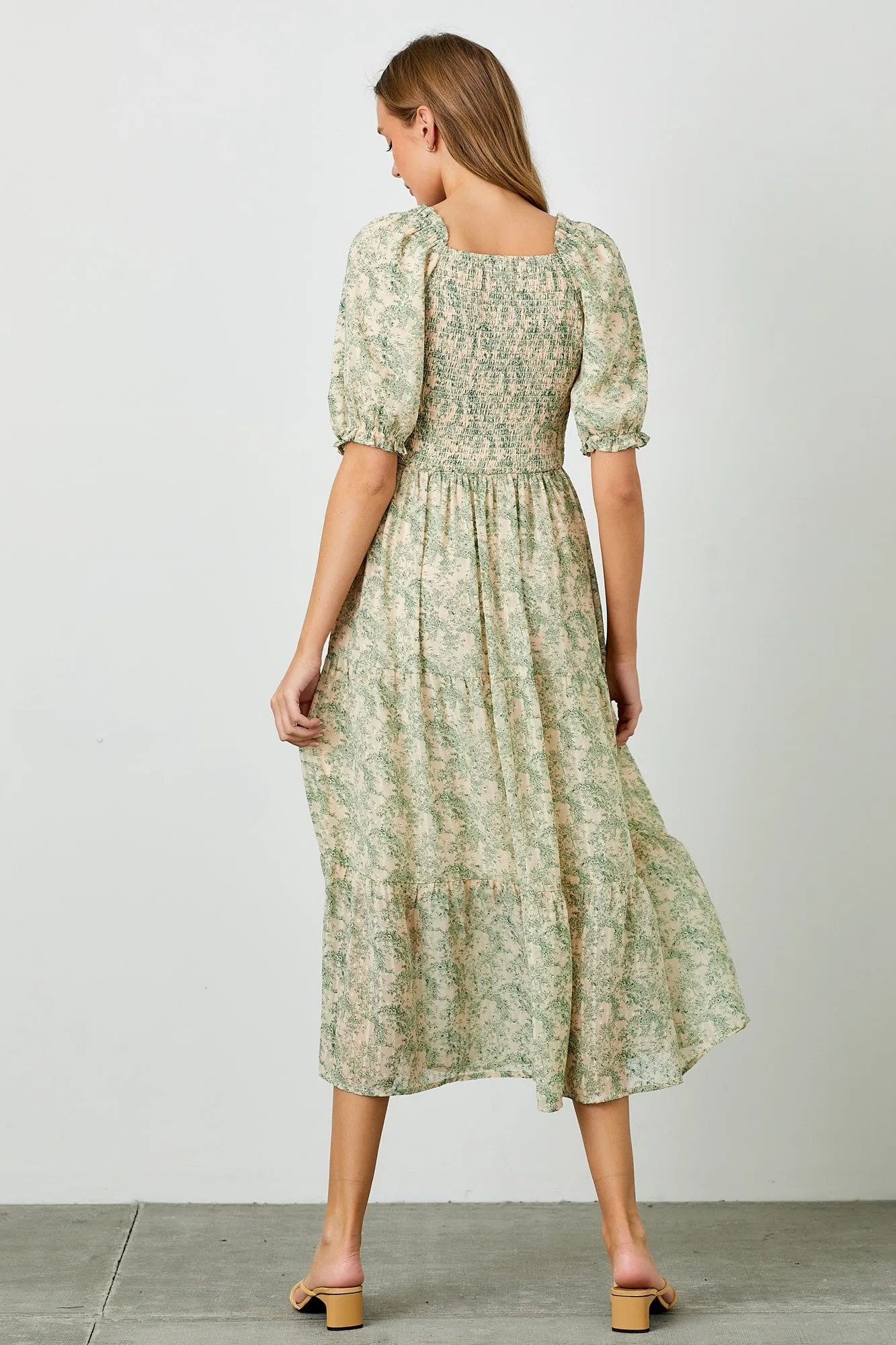 FLORAL PRINT SMOCKED BODICE TIERED MIDI