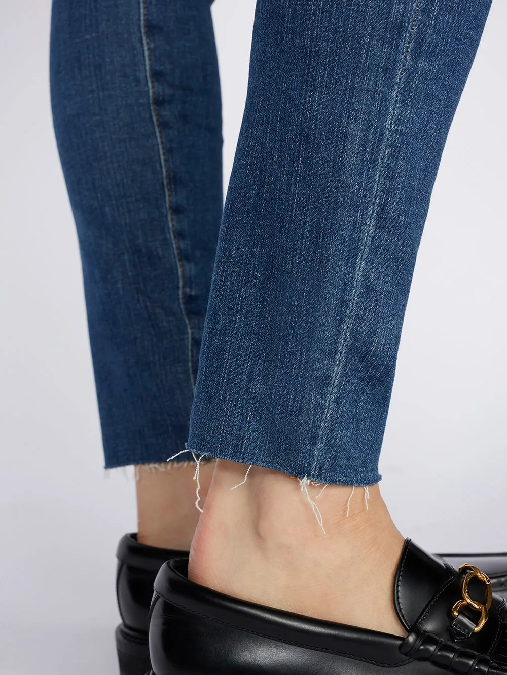 FRAME Le High Straight Raw Jean