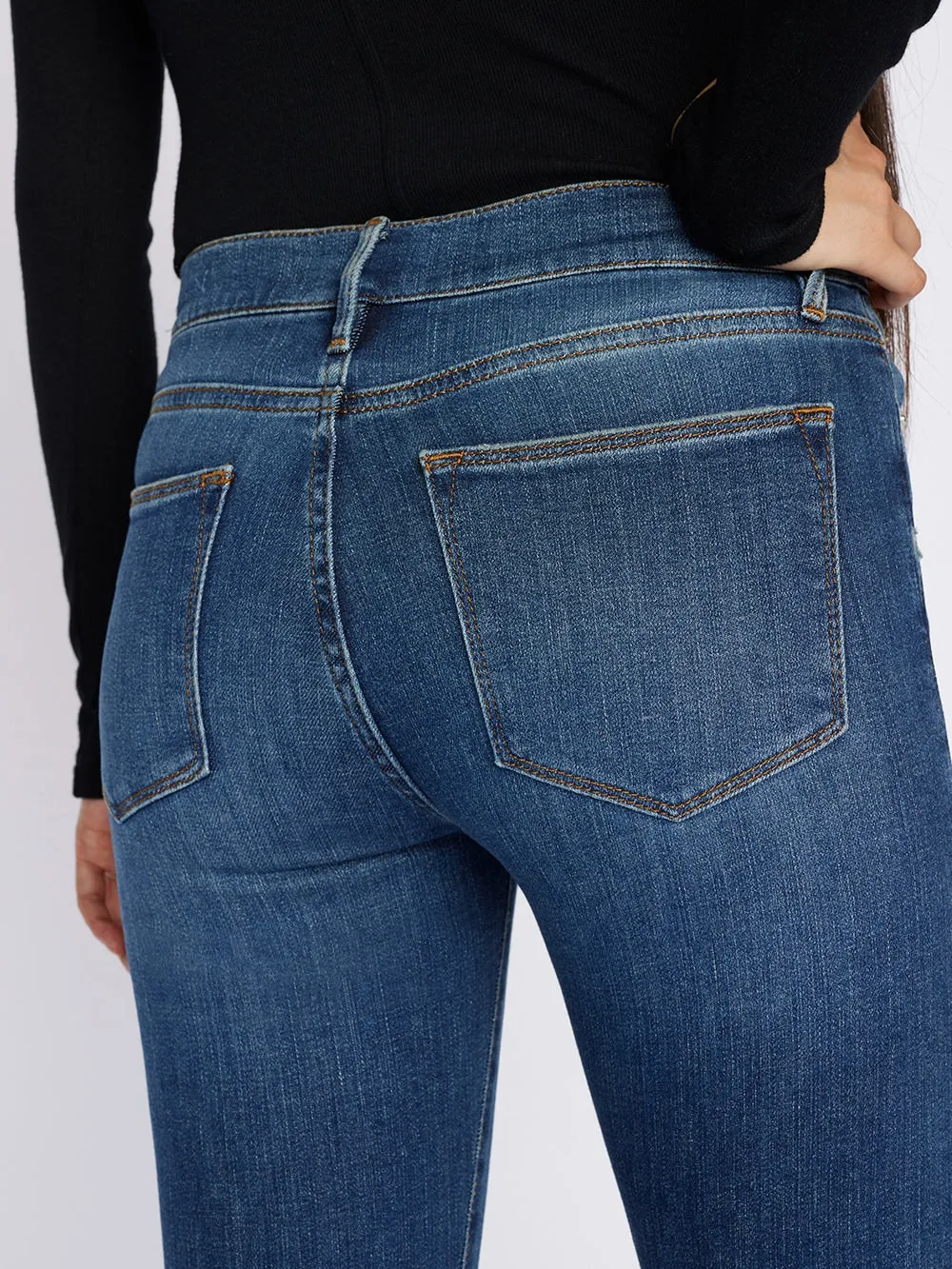FRAME Le High Straight Raw Jean