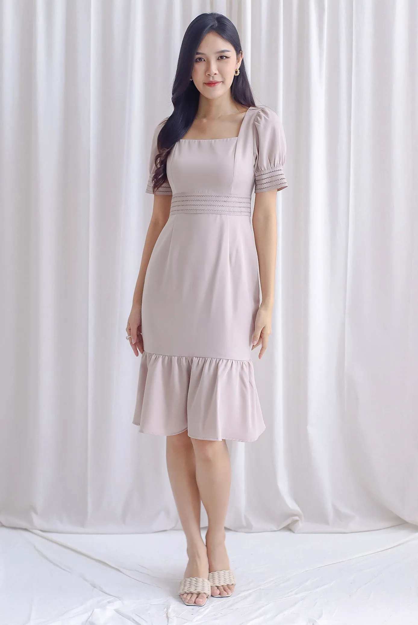Katrine Puffy Sleeve Mermaid Dress In Taupe