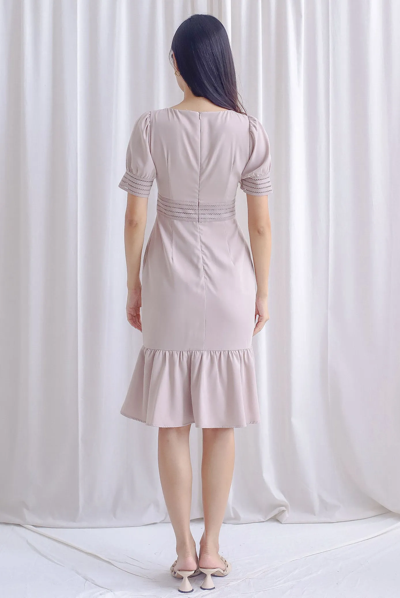Katrine Puffy Sleeve Mermaid Dress In Taupe