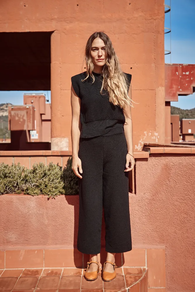LOUISA Cropped Pants in Organic Cotton - Black