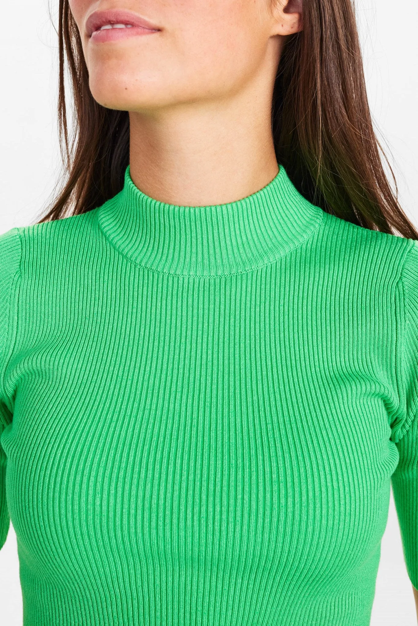 NUBIA SS PULLOVER CROPPED - Poison green