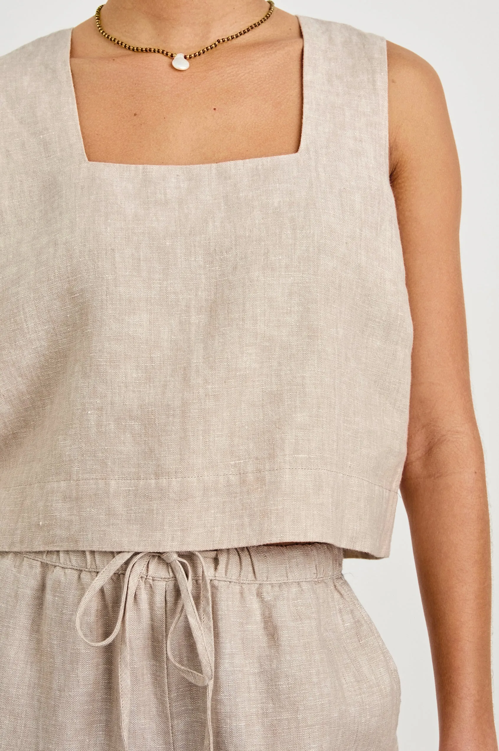Rails Akira Top