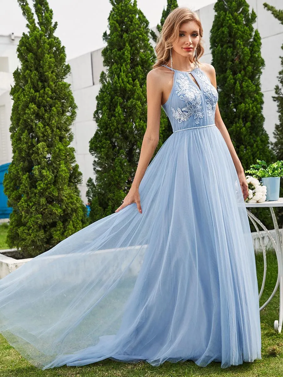 Robe de mariée trapèze en tulle à col licou avec appliques