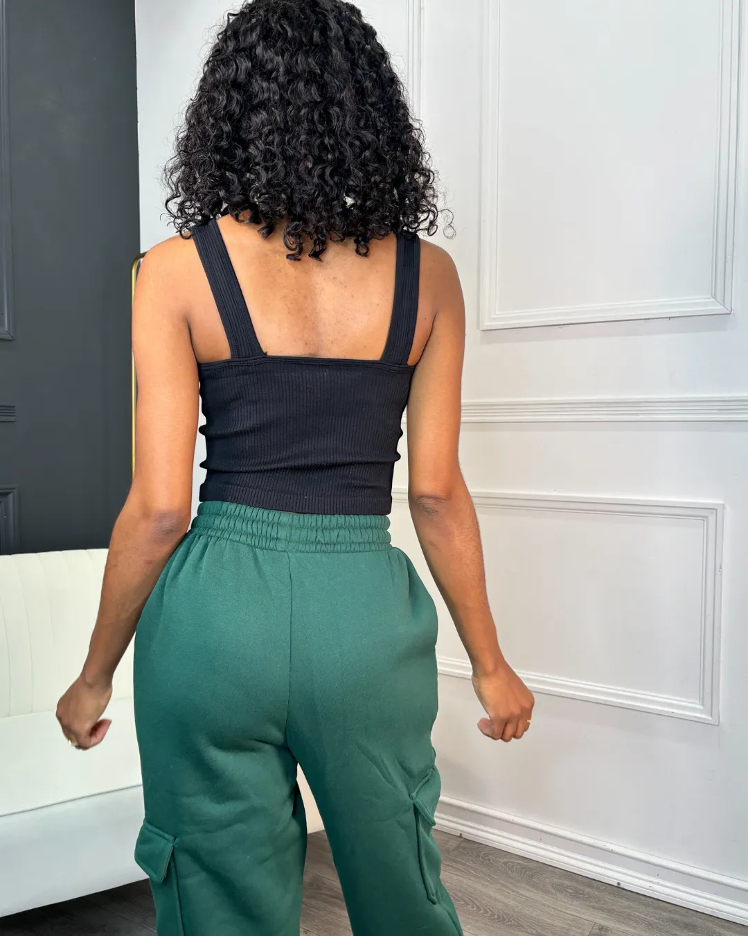 Seamless V-neckline Crop Top